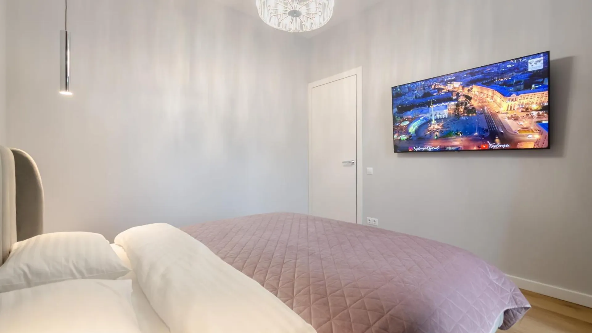 Petrovdom Apartments 19-267 In Rc Central Park, 7 John Mccain Street Kijów Ukraina