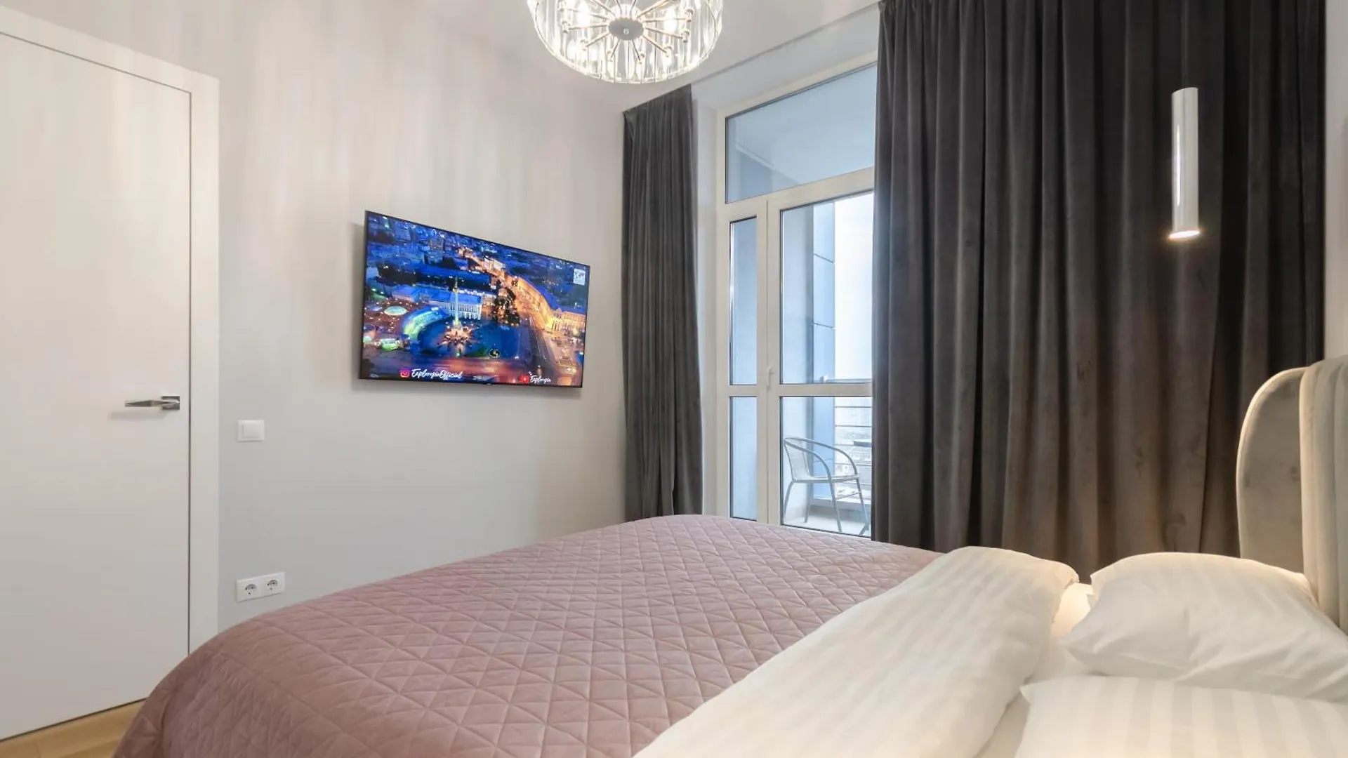 Petrovdom Apartments 19-267 In Rc Central Park, 7 John Mccain Street Kijów