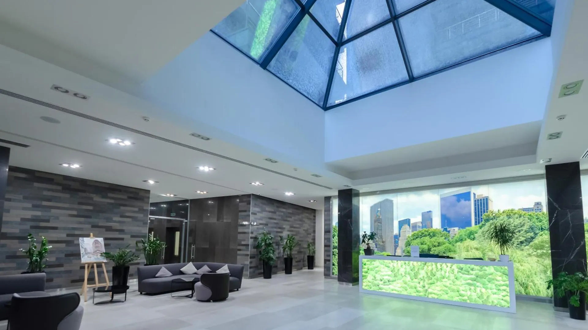 Petrovdom Apartments 19-267 In Rc Central Park, 7 John Mccain Street Kijev Ukrajna