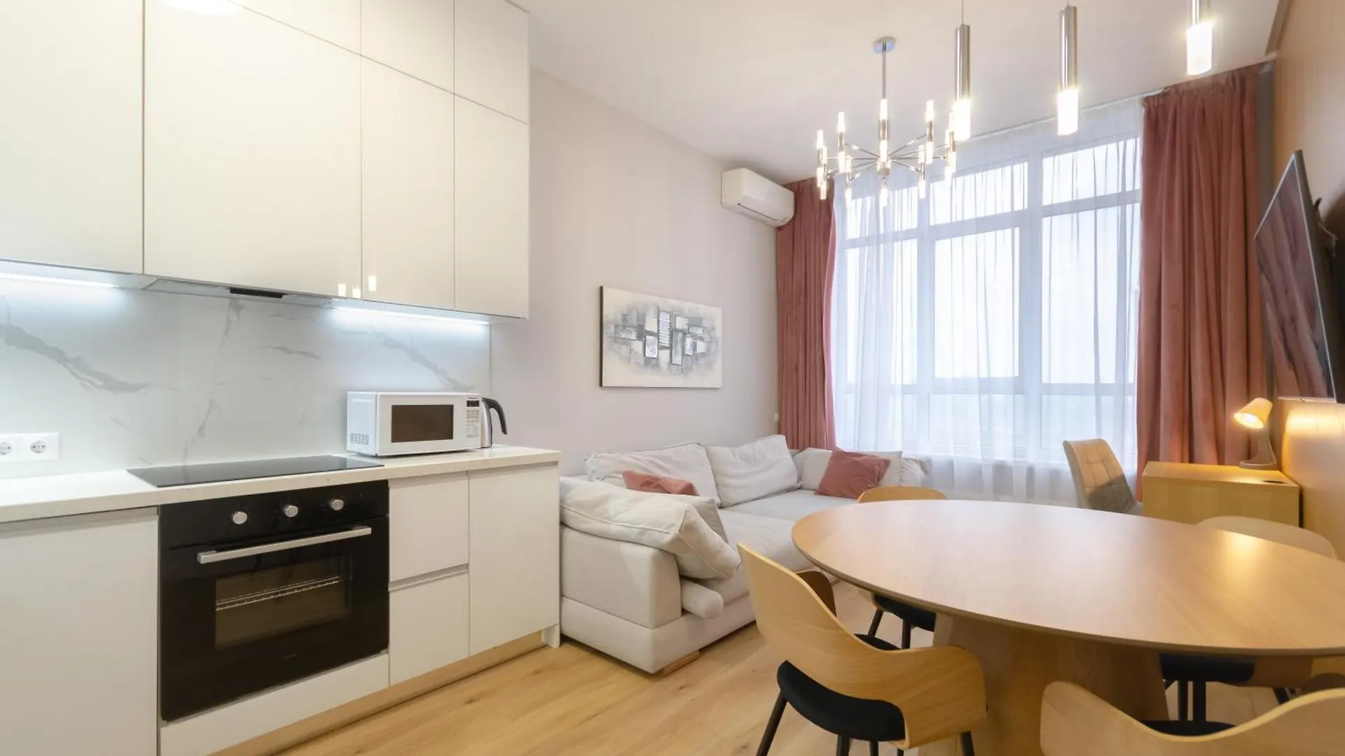 Petrovdom Apartments 19-267 In Rc Central Park, 7 John Mccain Street Kijev Ukrajna