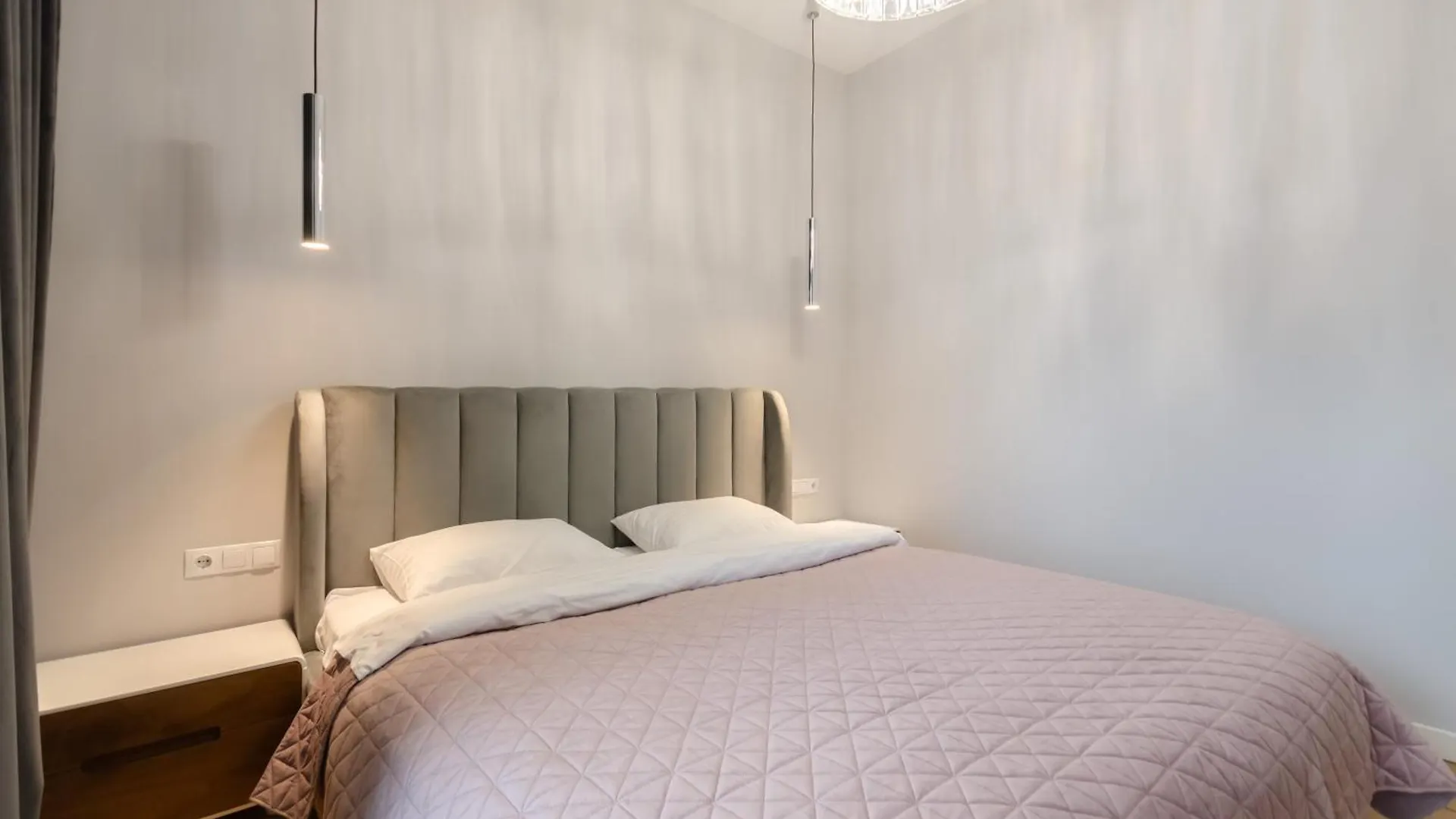 Petrovdom Apartments 19-267 In Rc Central Park, 7 John Mccain Street Kijev